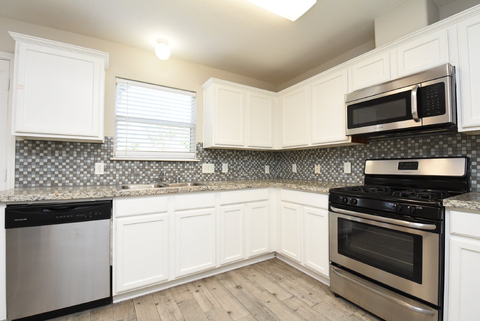 3 Bed, 2.5 Baths home ready for lease in Spring, TX property image