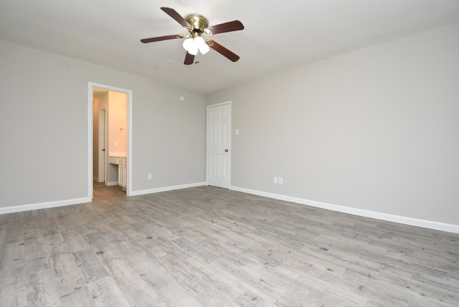 3 Bed, 2.5 Baths home ready for lease in Spring, TX property image
