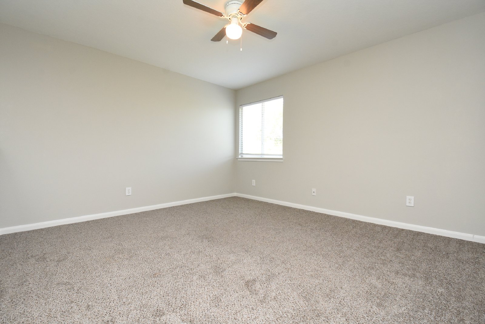 3 Bed, 2.5 Baths home ready for lease in Spring, TX property image