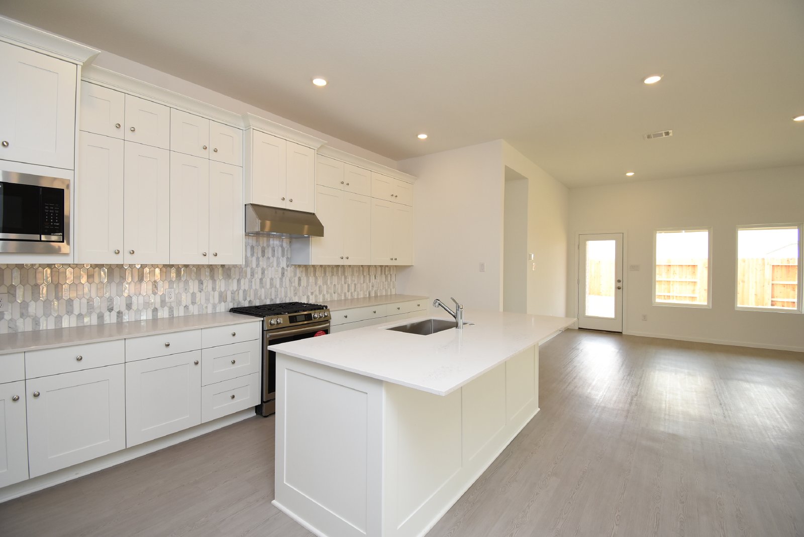 Elegant 4-Bed Home in Sunterra Ã????Ã???Ã??Ã?ÃÂ¢?? Resort-Style Living Awaits! property image