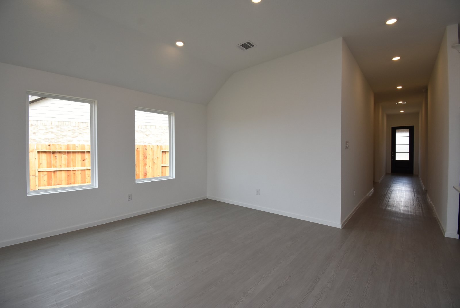 Elegant 4-Bed Home in Sunterra Ã????Ã???Ã??Ã?ÃÂ¢?? Resort-Style Living Awaits! property image
