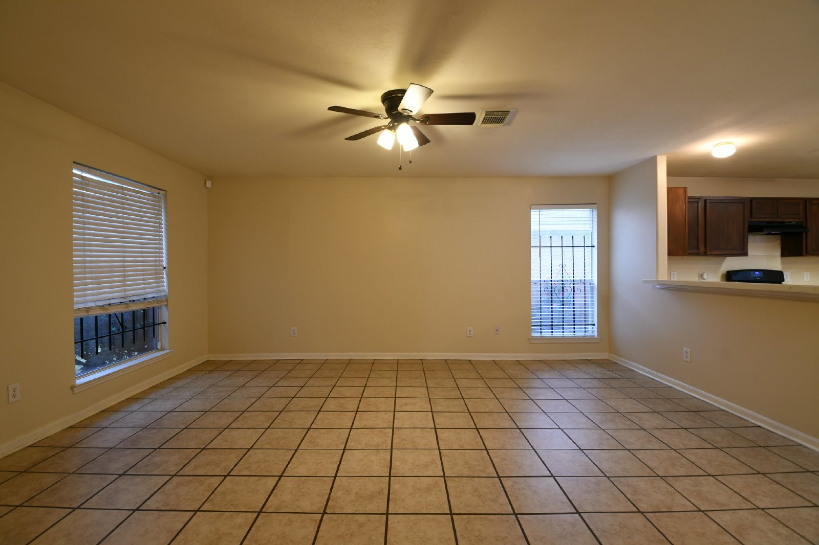 8611 Texas Texas Acorn property image