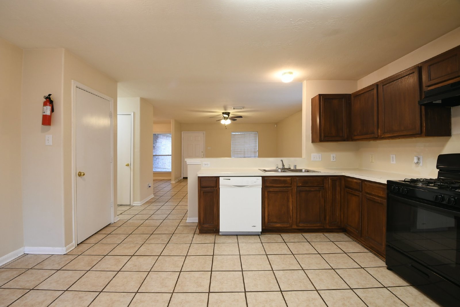 8611 Texas Texas Acorn property image