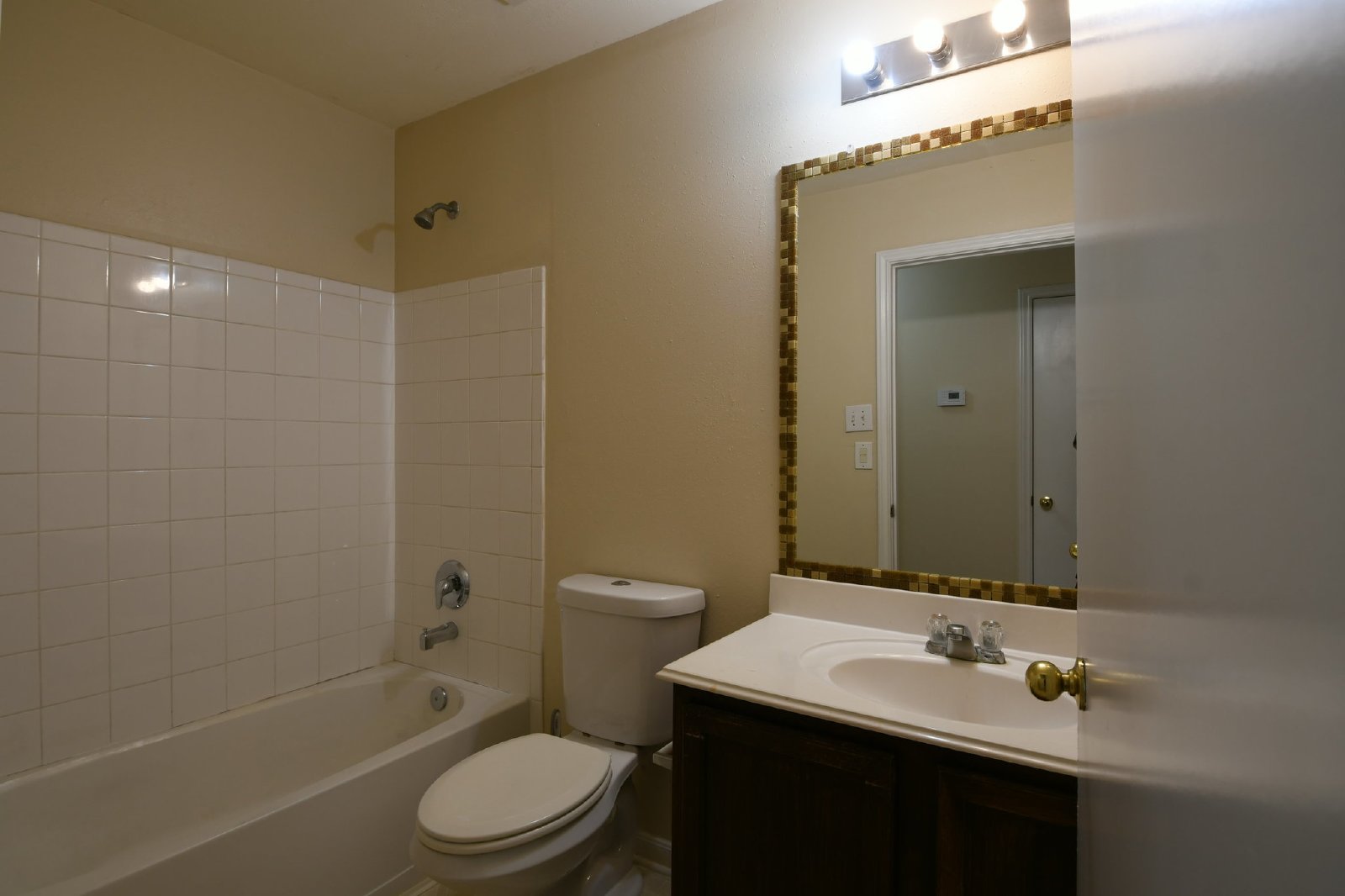 8611 Texas Texas Acorn property image