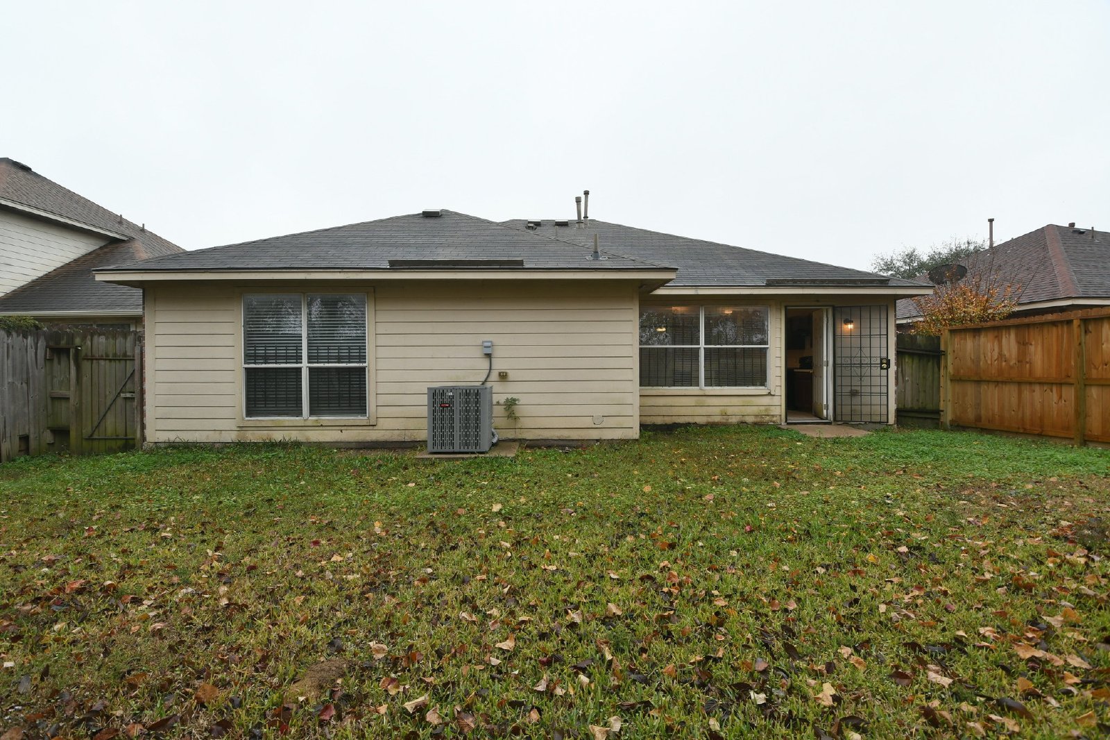 8611 Texas Texas Acorn property image