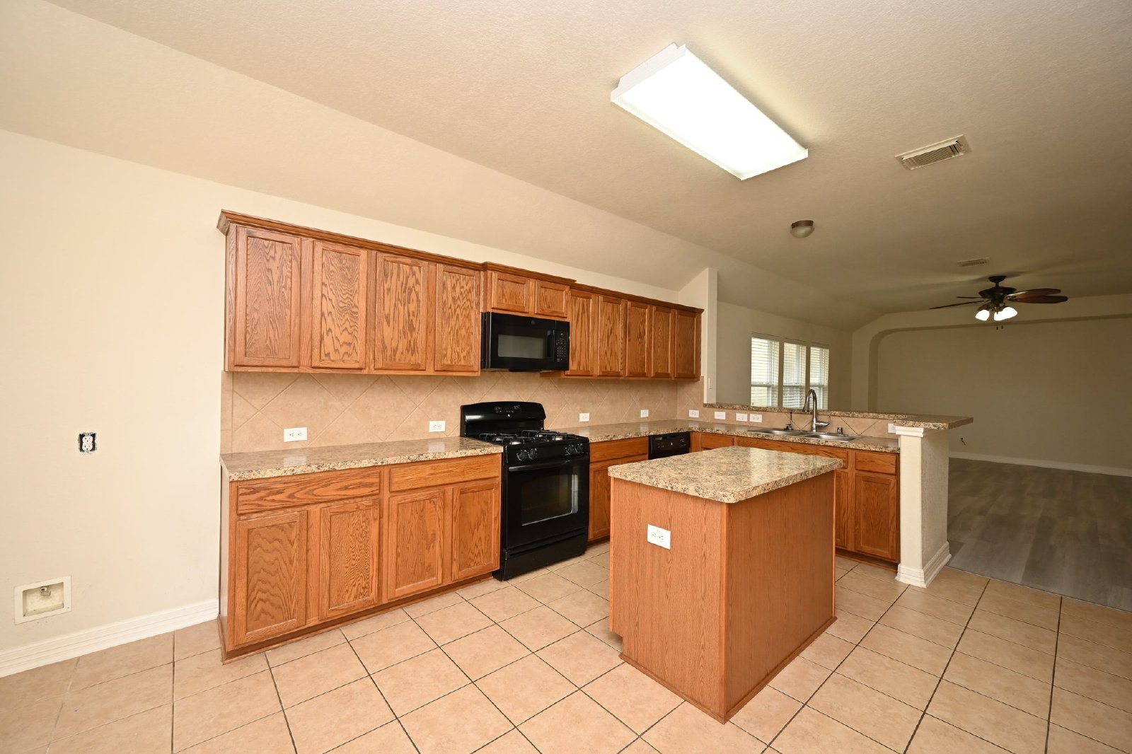 3Bed, 2Bath home in Cypress Creek area property image