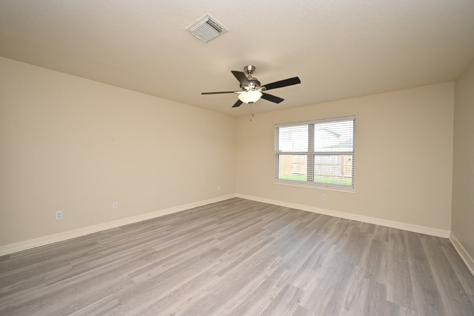 3Bed, 2Bath home in Cypress Creek area property image