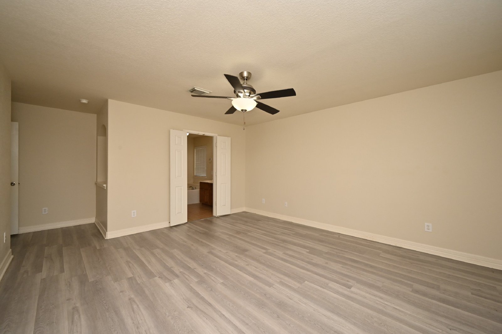 3Bed, 2Bath home in Cypress Creek area property image