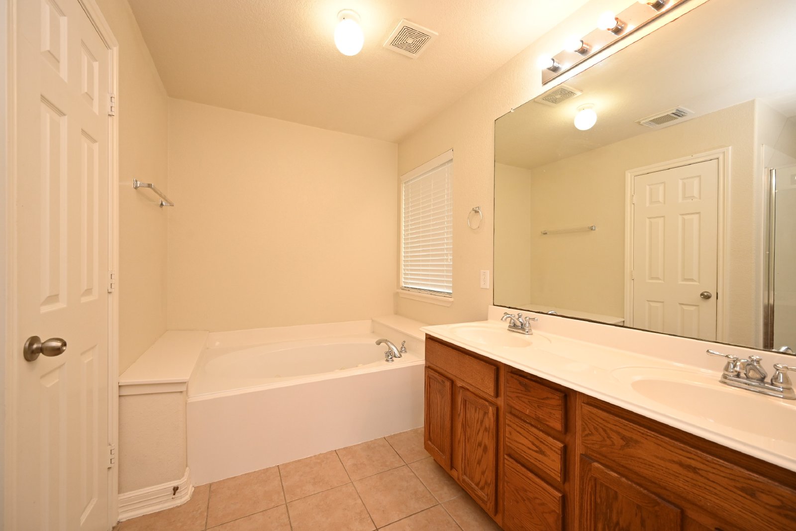 3Bed, 2Bath home in Cypress Creek area property image