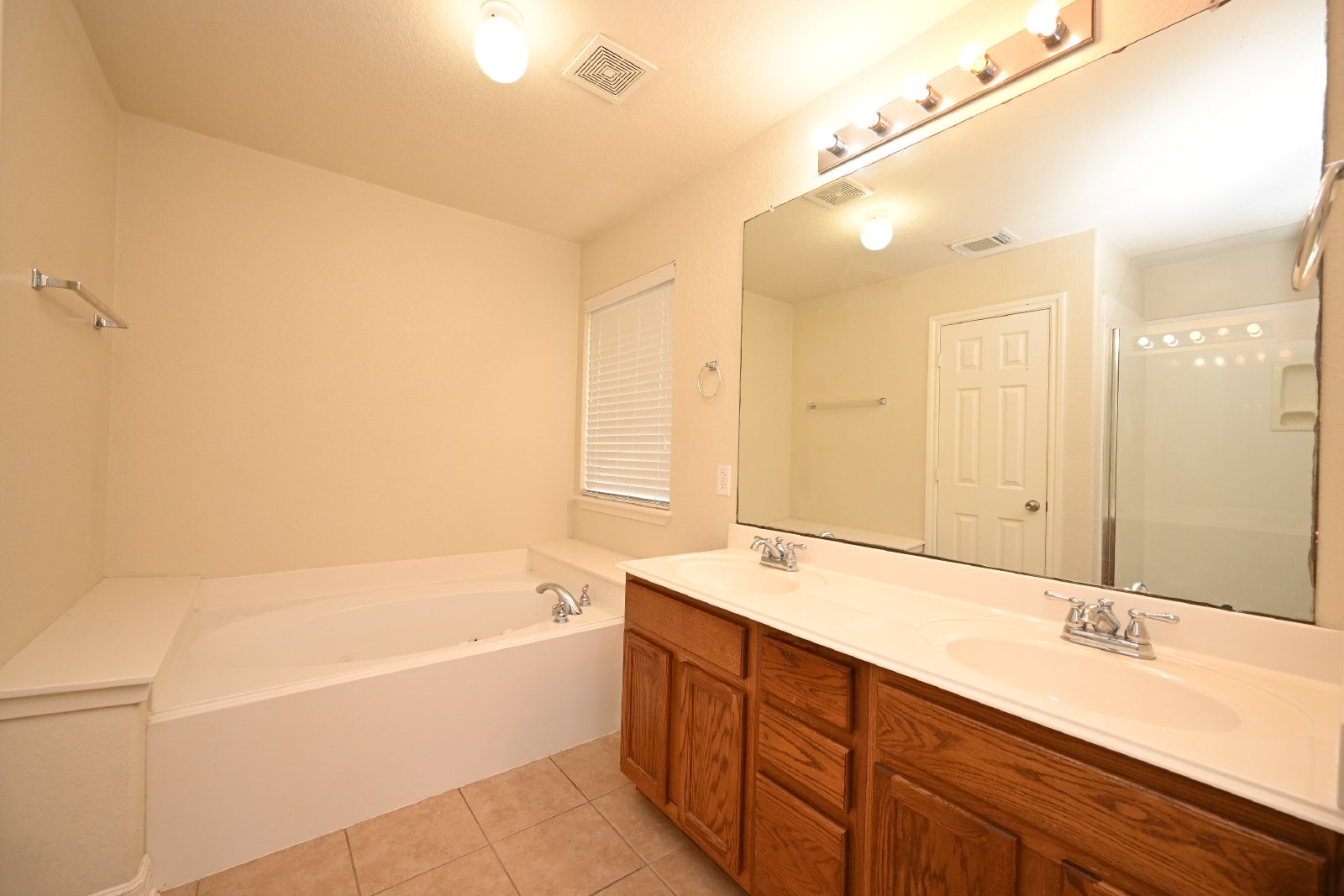 3Bed, 2Bath home in Cypress Creek area property image