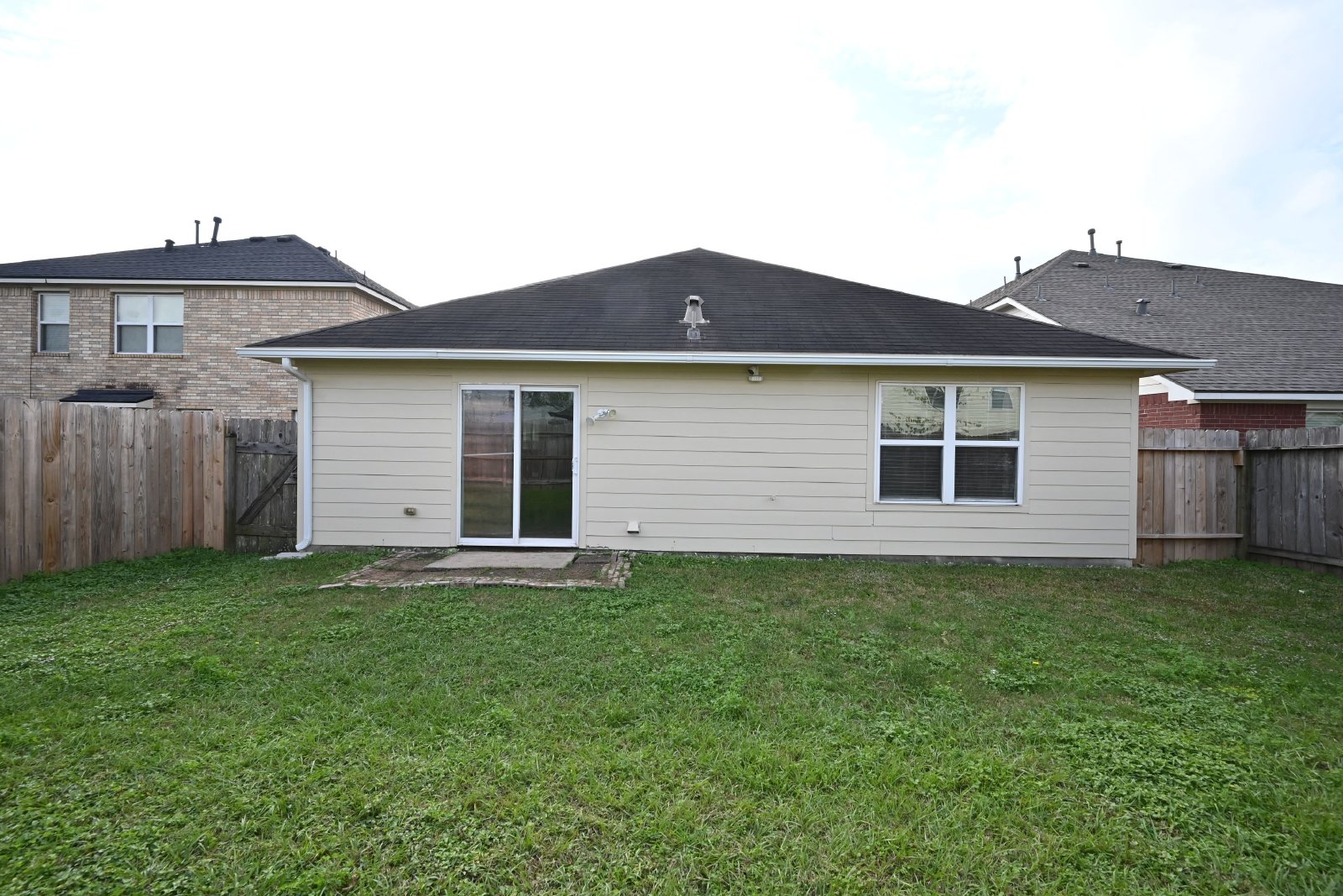 3Bed, 2Bath home in Cypress Creek area property image