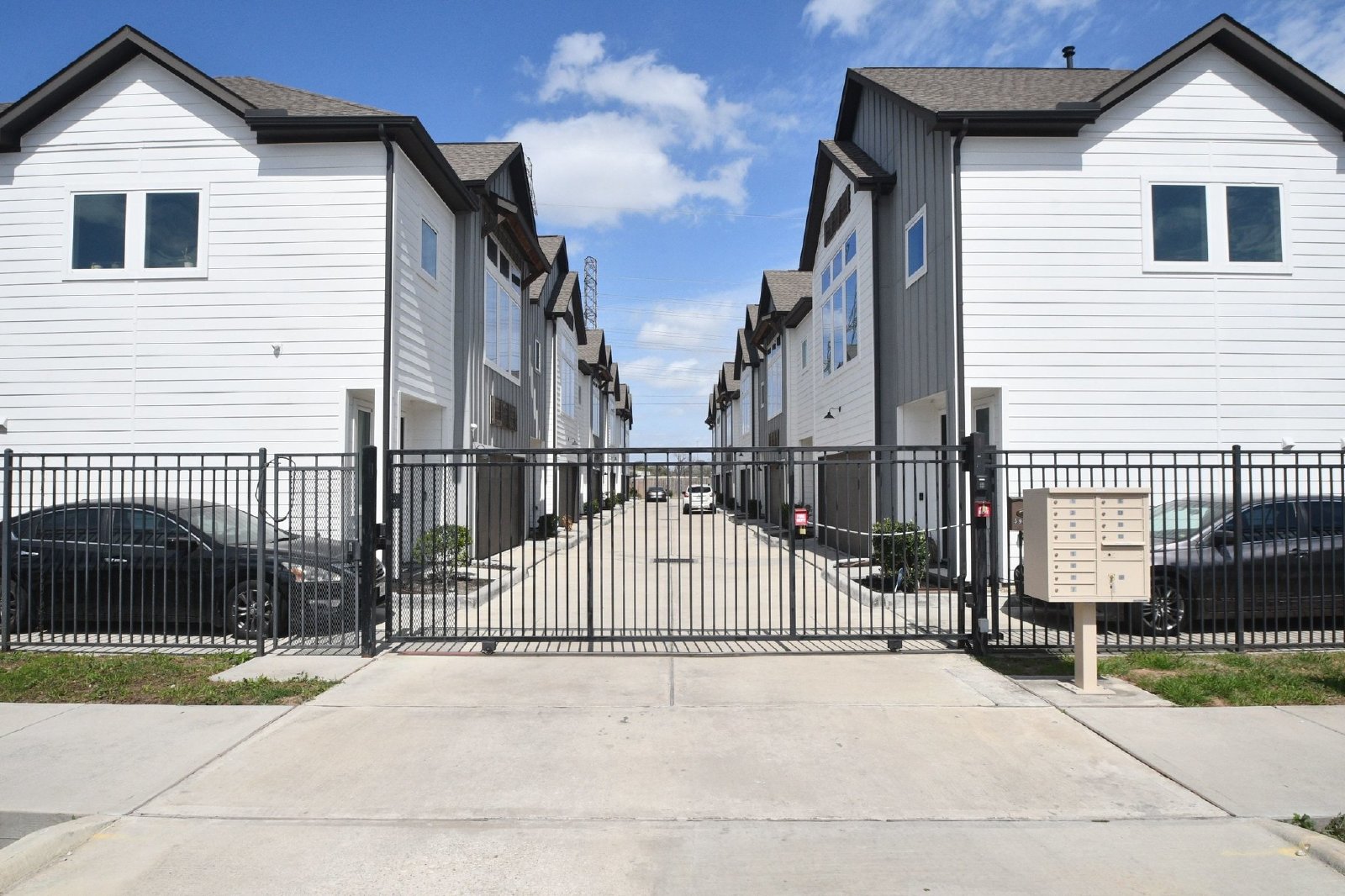 5904 Gardendale Drive #B property image