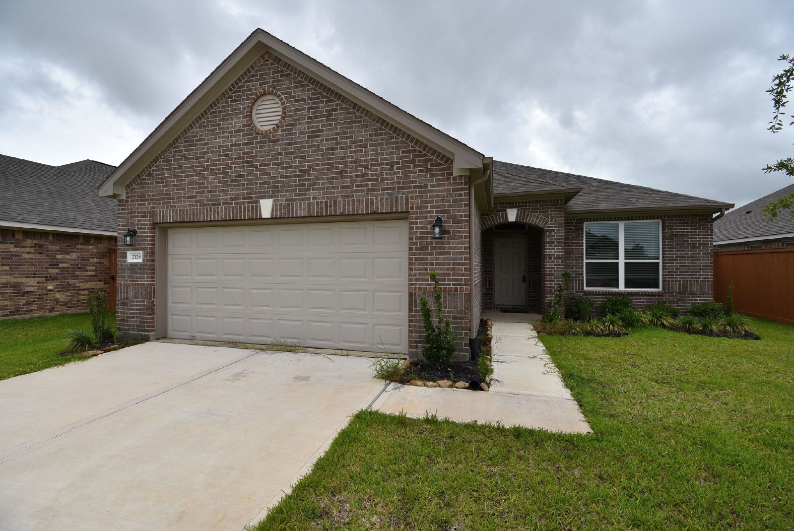 2128 Port Jackson Dr, La Marque, TX 77568 property image