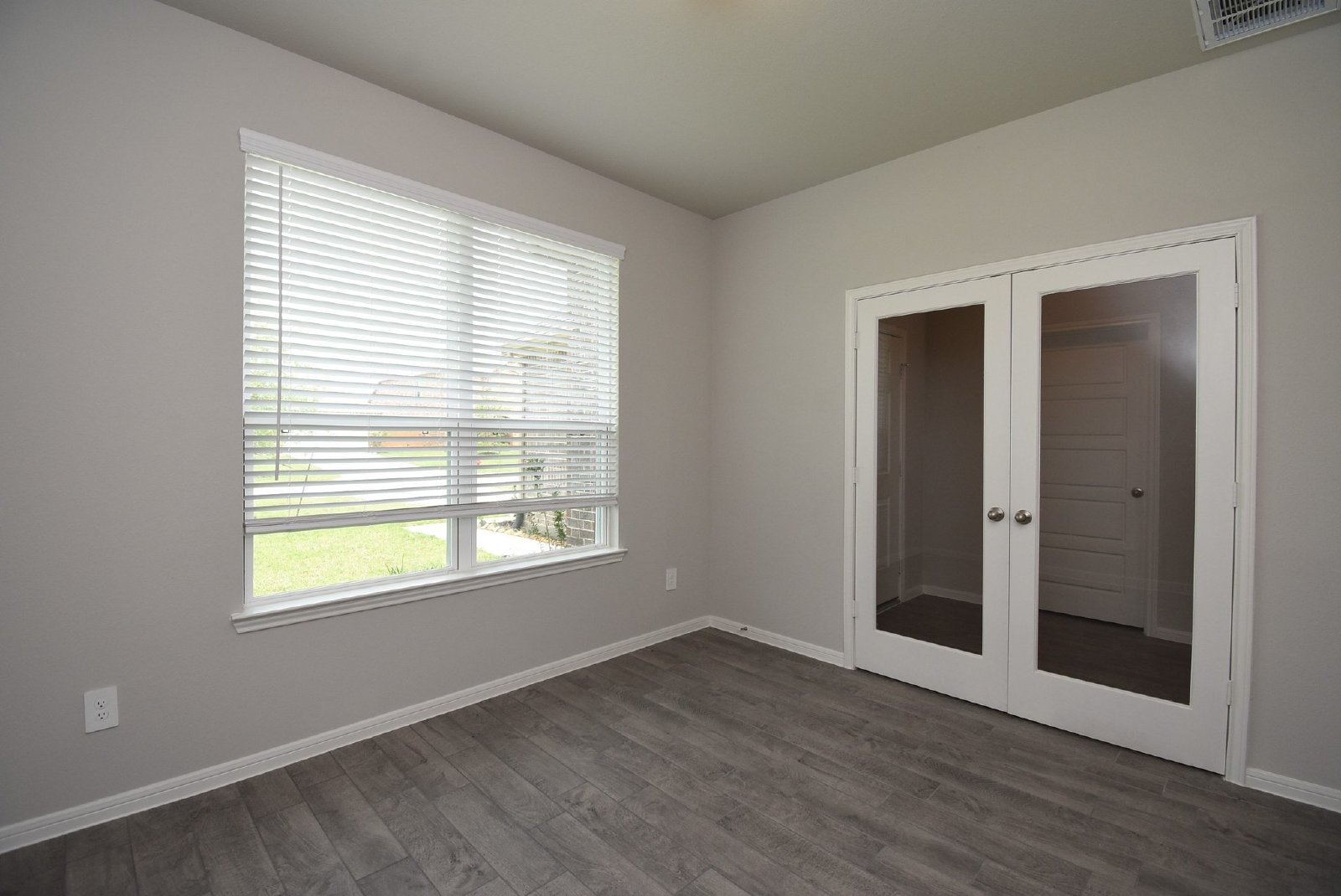 2128 Port Jackson Dr, La Marque, TX 77568 property image