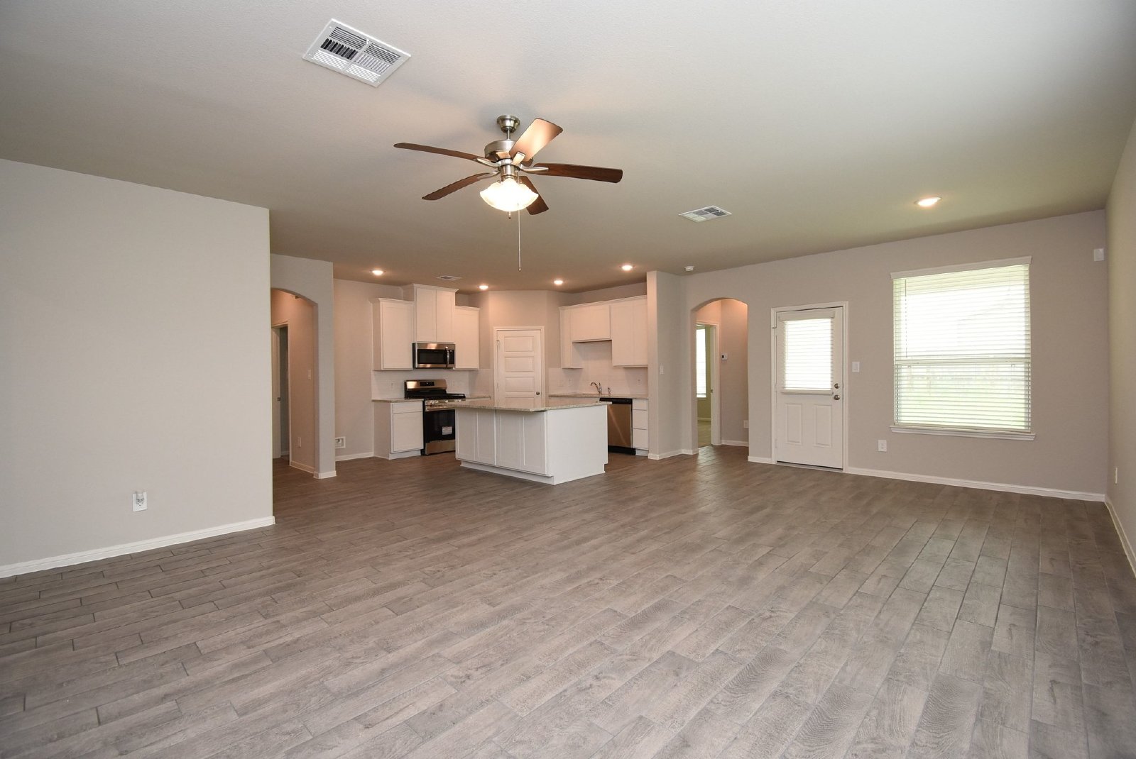 2128 Port Jackson Dr, La Marque, TX 77568 property image