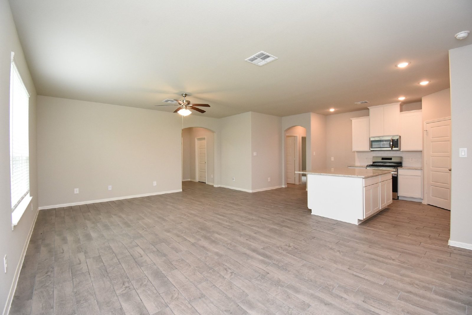 2128 Port Jackson Dr, La Marque, TX 77568 property image