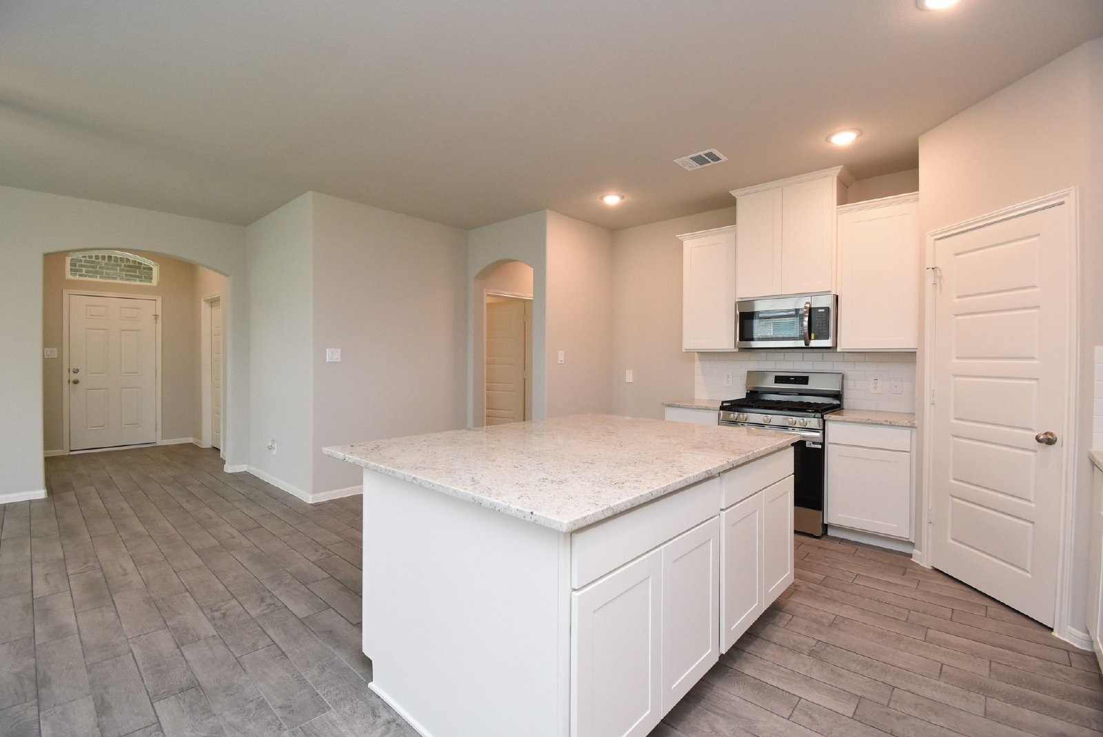 2128 Port Jackson Dr, La Marque, TX 77568 property image