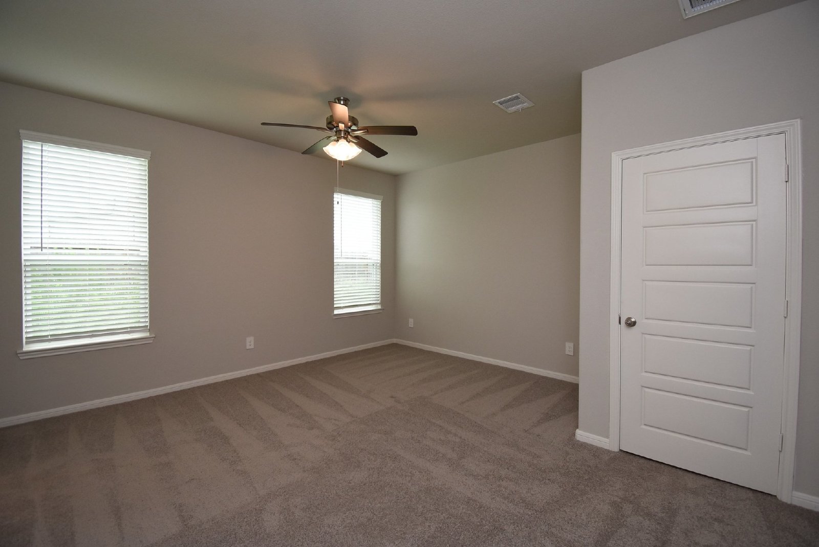 2128 Port Jackson Dr, La Marque, TX 77568 property image